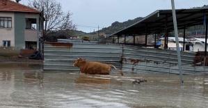 Şiddetli yağışlar Kula’da taşkınlara yol açtı
