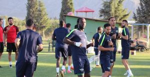 Akhisarspor, Konya deplasmanına çıkıyor