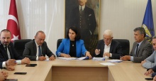 Manisalı Sağlıkçılar Tarihi TİS’i memnuniyetle karşıladı