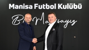 Manisa FK’da, Osman Zeki Korkmaz imzayı attı