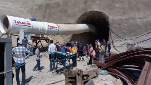 Hızlı tren şantiyesindeki tünelde gazdan etkilenen işçilerden 1'i hayatını kaybetti